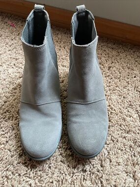SOREL Women's Gray Suede Chelsea Ankle Boots